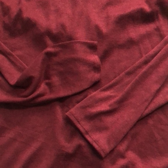 Soft And Flowy Burgundy V Neck Top With Criss Cross Knot Back NWT - Picture 10 of 13